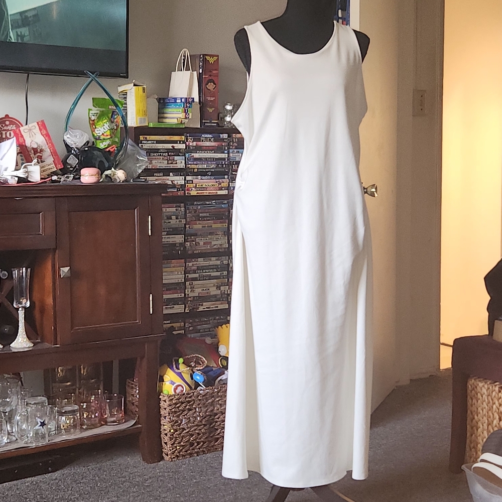 Dress - Picture 2 of 6